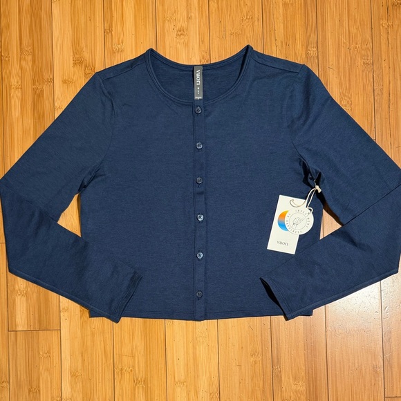 Vuori Women's Blue Cowl Neck Sweater - Picture 5 of 14